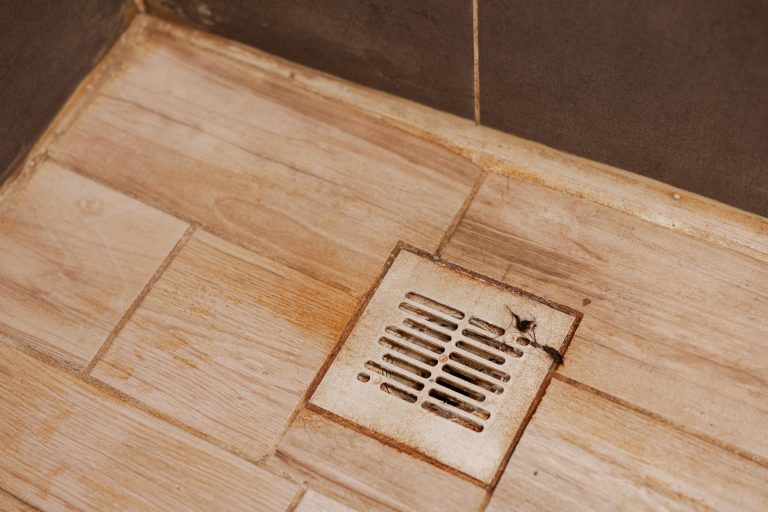 Rioollucht in de badkamer?